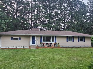 11220 Ridgemount Ave W, Minneapolis, MN 55441