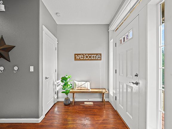 3rd image of 16234 Tracey Lee Ct