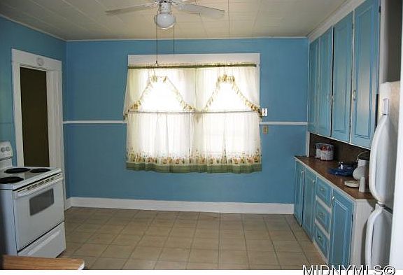5th image of 1543 Dudley Ave
