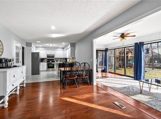 3 Cunningham Ln, Bella Vista, AR 72715