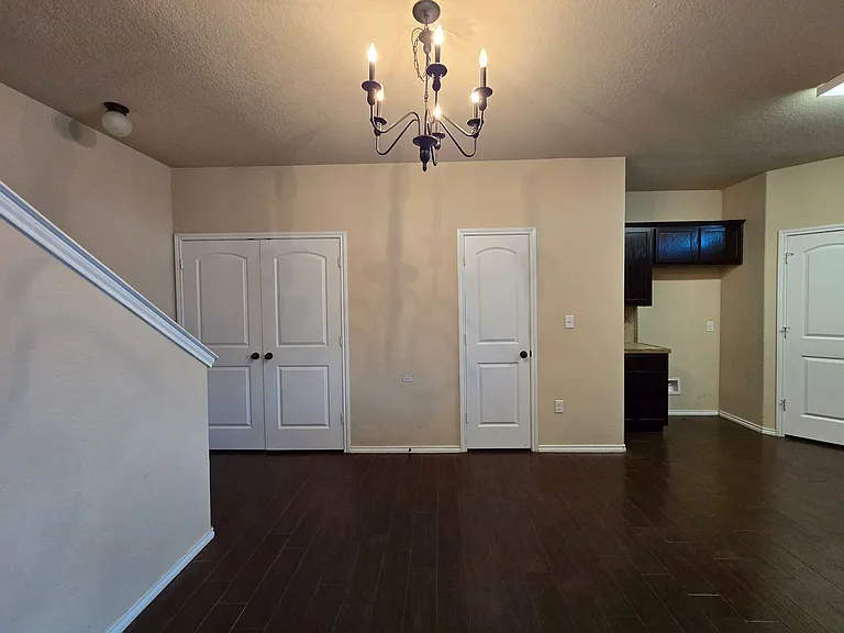203 Anne Louise Dr — Photo 4