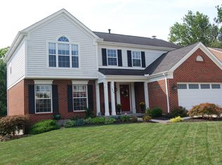 926 Crossings Dr, Crescent Springs, KY 41017