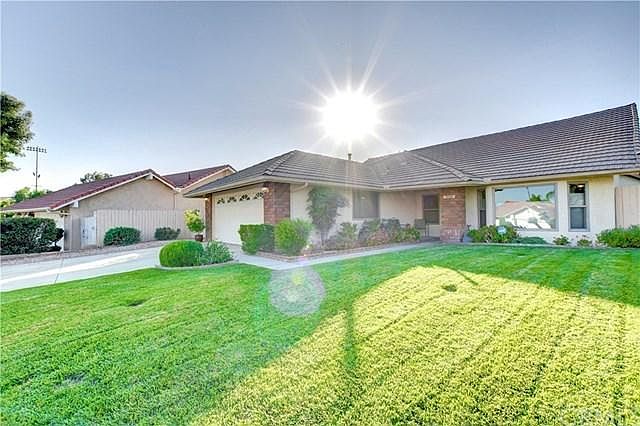 1st image of 26821 Fairleigh Way