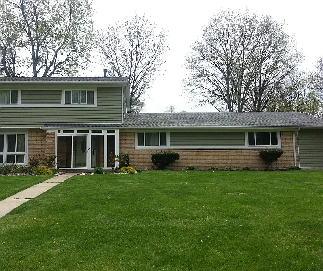 1236 Hampshire Dr photo 1