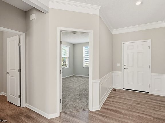 3rd image of 3176 Blue Jaye Ln