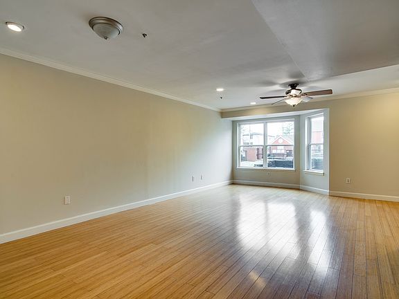 5th image of 119 Lea Ave