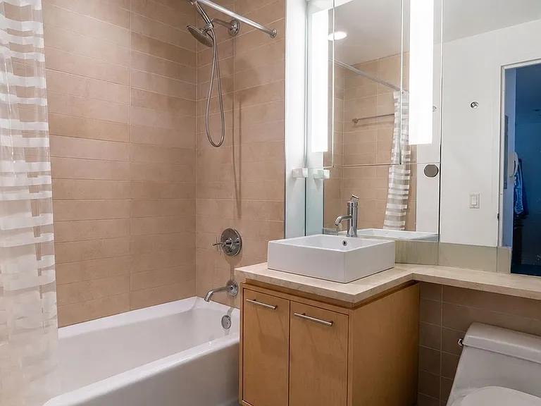 306 Gold St #22G — Photo 10