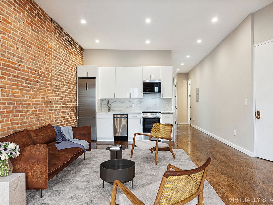 1st image of 226 E 10th St APT 7