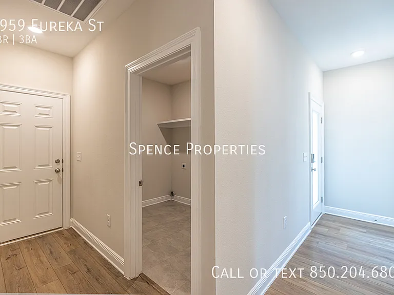 8959 Eureka St — Photo 19