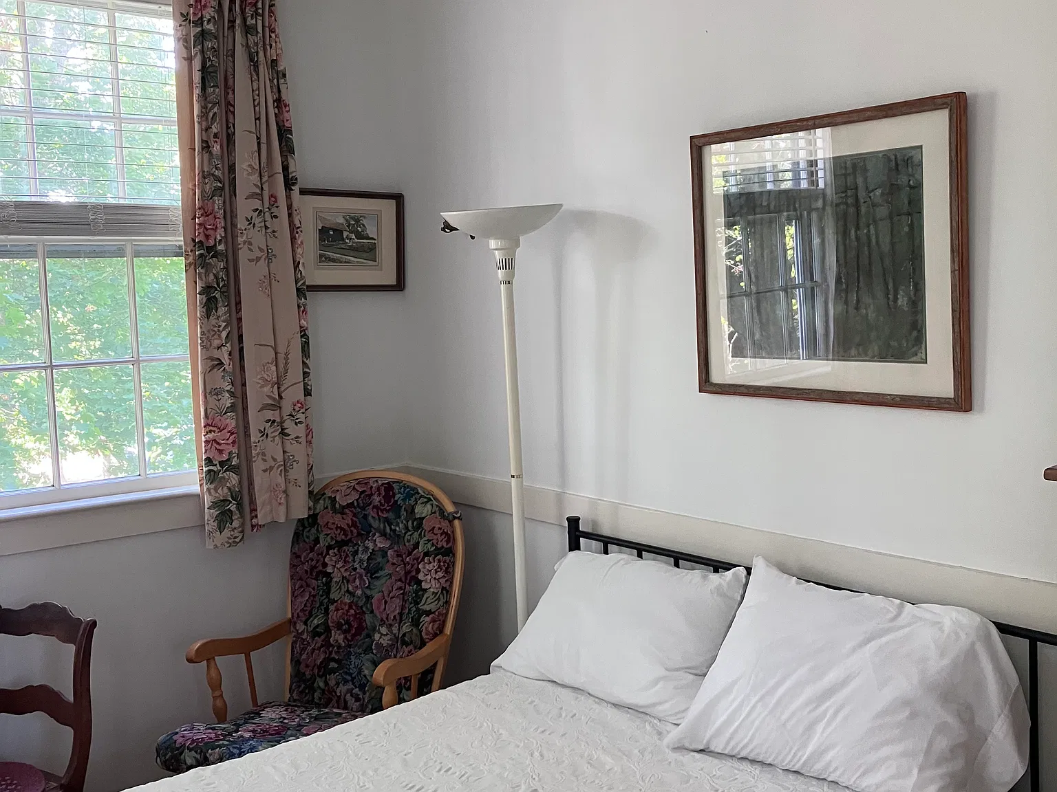 Studio, 180 sqft, $1,350 — Photo 2