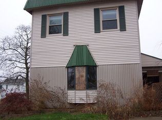 120 Center St, Struthers, OH 44471