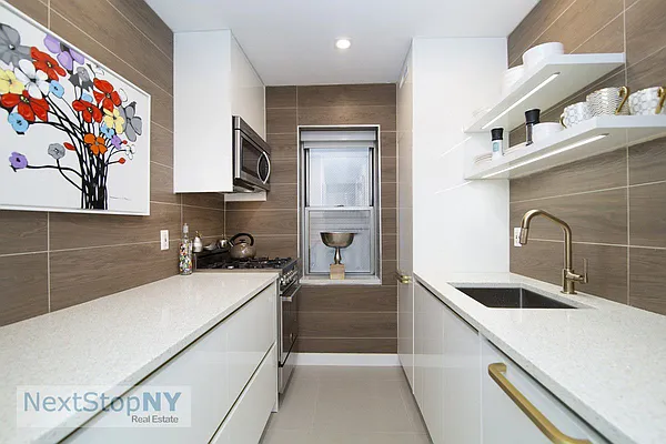 Sold by NextStopNY | media 5