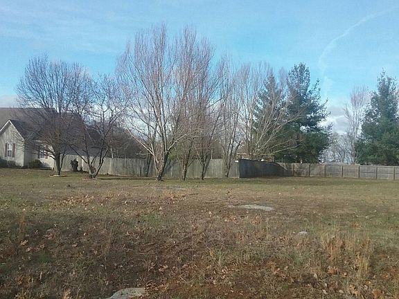 2nd image of 201 Clearidge Dr