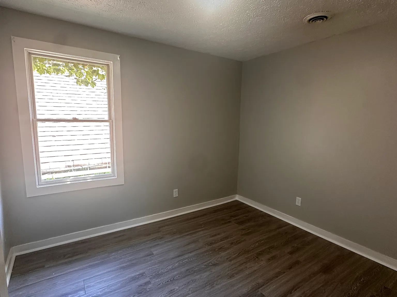 2 bed, 832 sqft, $950 — Photo 3