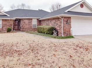 4192 Brighten Ave, Springdale, AR 72762