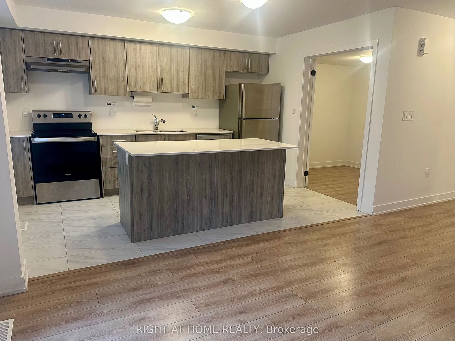 3 bed, $2,350 — Photo 4