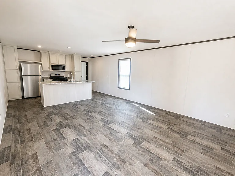 Stoney Creek Manufactured Home Community — Photo 8