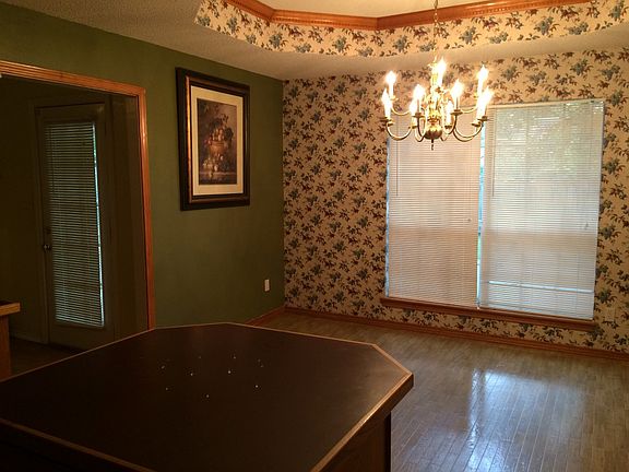 4th image of 5906 Forest Bend Ln