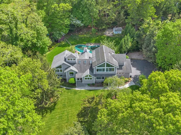 29 Eatons Neck Road, Northport, NY 11768
