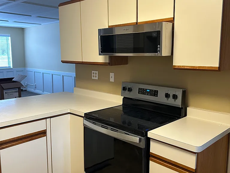 2454 East Ave #A — Photo 5