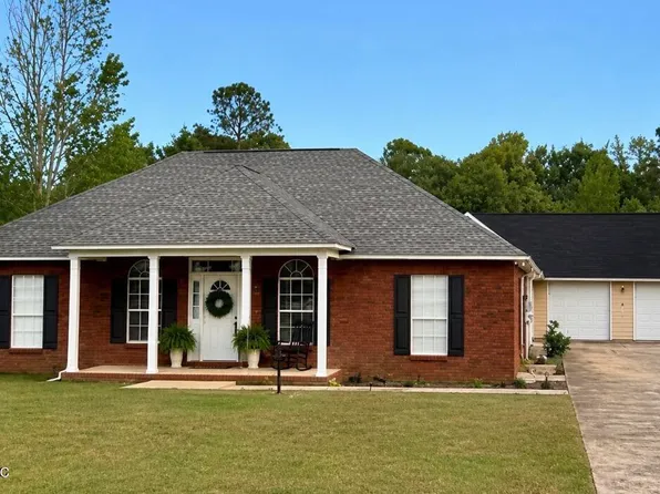 6902 Tanner Williams Rd, Lucedale, MS 39452