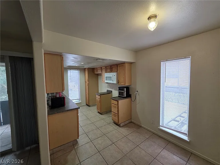 1440 Vegas Valley Dr #8 — Photo 23