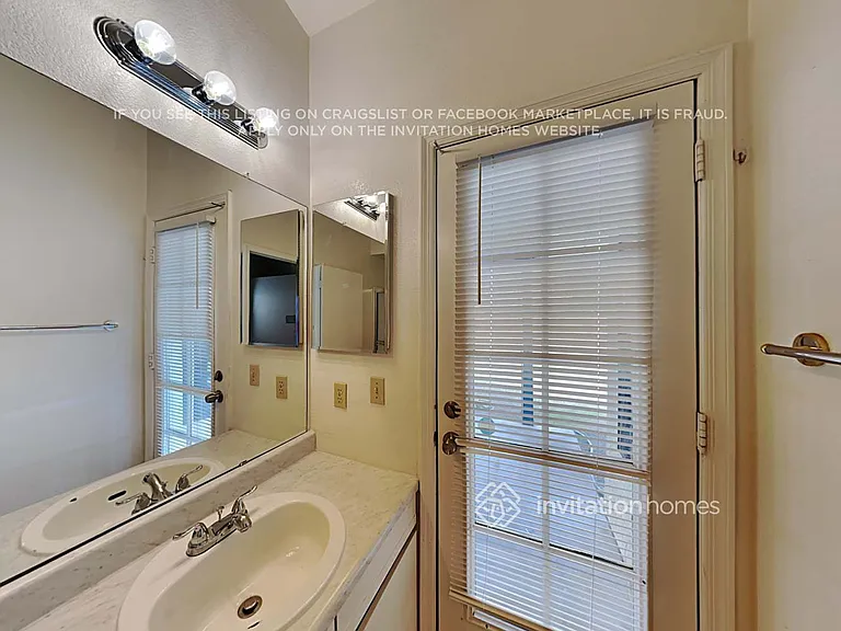 4536 W Behrend Dr — Photo 13