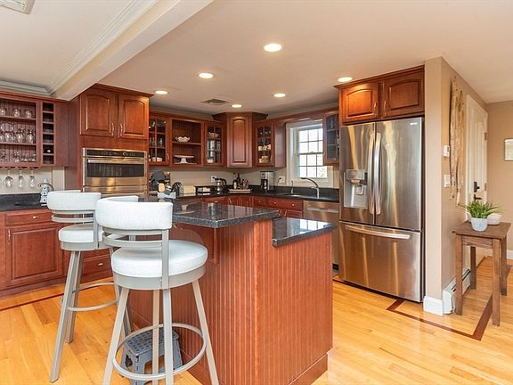 4th image of 39 Megansett Dr Unit 8