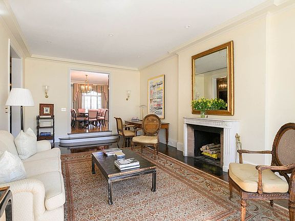 5th image of 115 E 67th St
