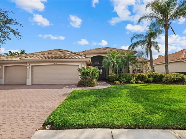 2927 Bravura Lake Dr, Sarasota, FL 34240