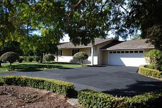 1st image of 730 Woodland Dr