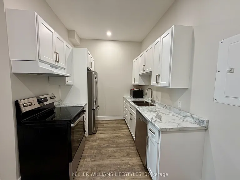 537 Talbot St #7 — Photo 10