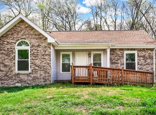 547 Donna Dr, Clarksville, TN 37042