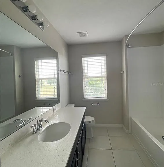 11807 Vermillion Ave — Photo 14