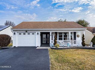 47 Greenwich Ave, Manchester, NJ 08759