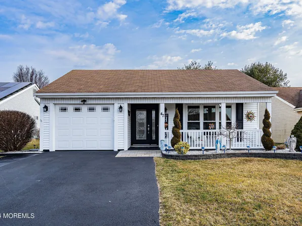47 Greenwich Avenue, Manchester, NJ 08759