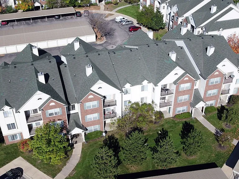 Lake Village of Fairlane — Photo 20