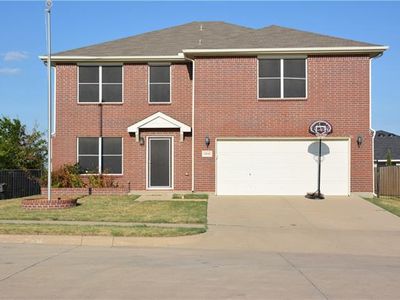 10048 Legacy Dr, Fort Worth, TX, 76108