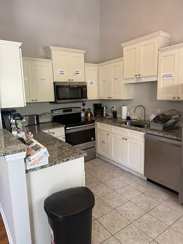 646 Woodcrest Manor Dr #A — Photo 9