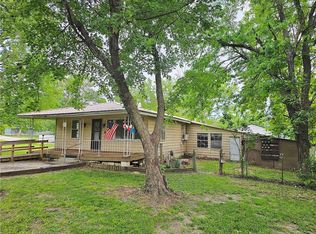 428 E 5th Ave, Garnett, KS 66032