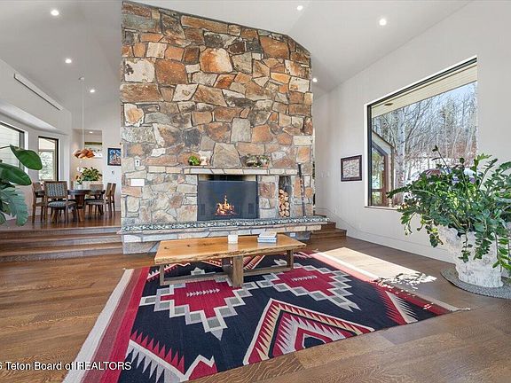 4th image of 855 N Bar Y Rd