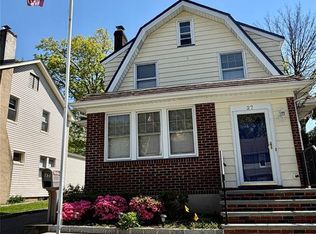 27 Roosevelt Ave, Dumont, NJ 07628