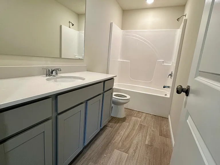 3790 Riverstone Dr — Photo 25