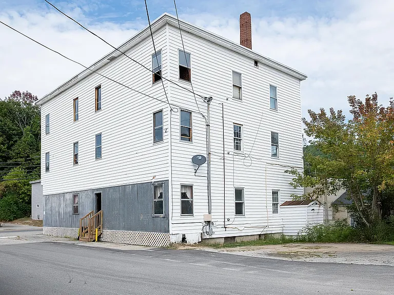 48 Main St #1 — Photo 2