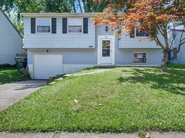 3851 Farm Brook Ln, Columbus, OH 43204