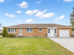 410 McNaughton Ave E, Chatham Kent, ON N7L2G9