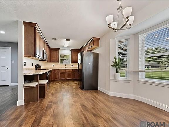 3rd image of 25858 Shadow Brook Ave