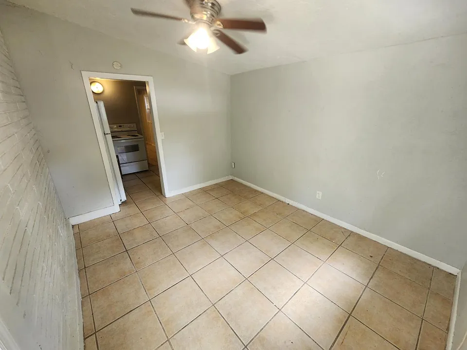 3334 Edgewood Ave