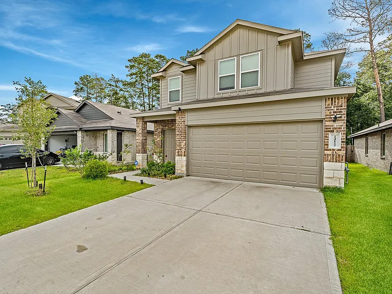24122 Juniper Heights Dr — Photo 1