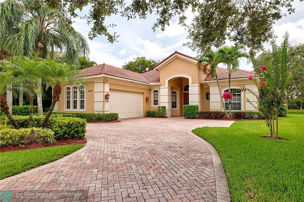 8709 Tompson Point Rd